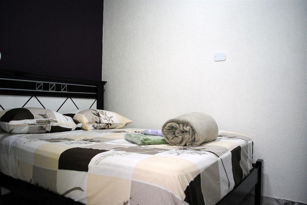 Green Grass Hostel Сан-Пауло Экстерьер фото